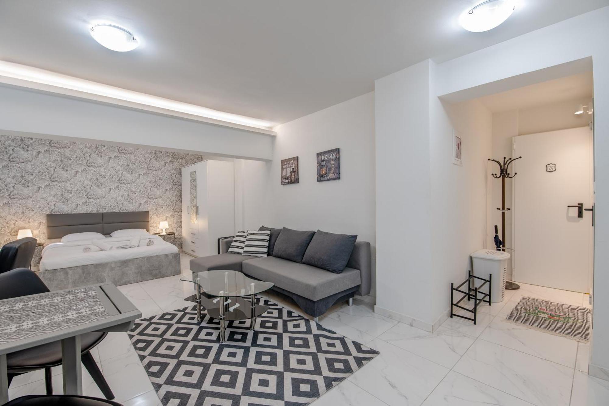 Paleo Faliro Gardenbay * Athens